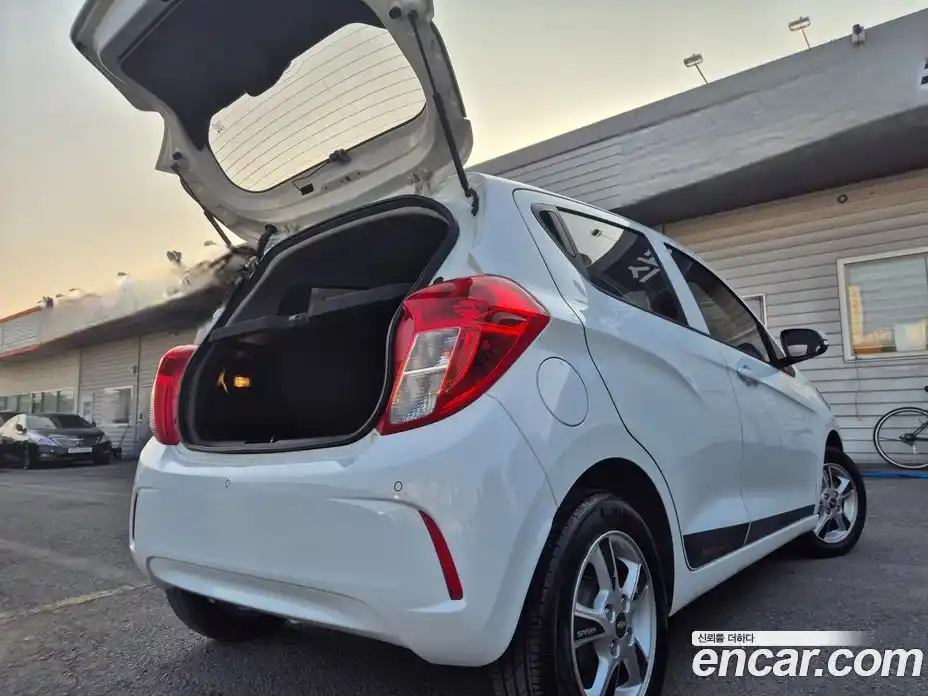 Chevrolet Spark 2017 1.0 гидро в Москве № 95785, фото 7
