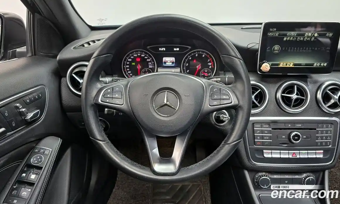 Mercedes-Benz A-Class 2016 1.6 гидро в Москве № 1006632, фото 13