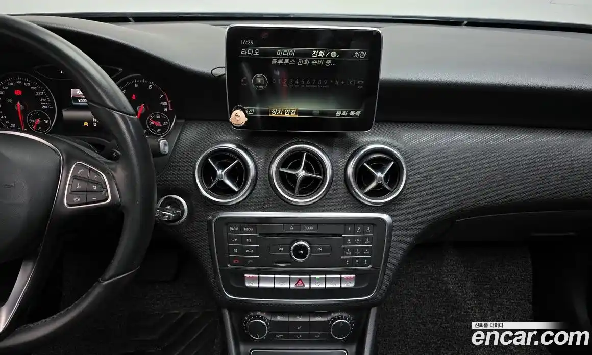 Mercedes-Benz A-Class 2016 1.6 гидро в Москве № 1006632, фото 14