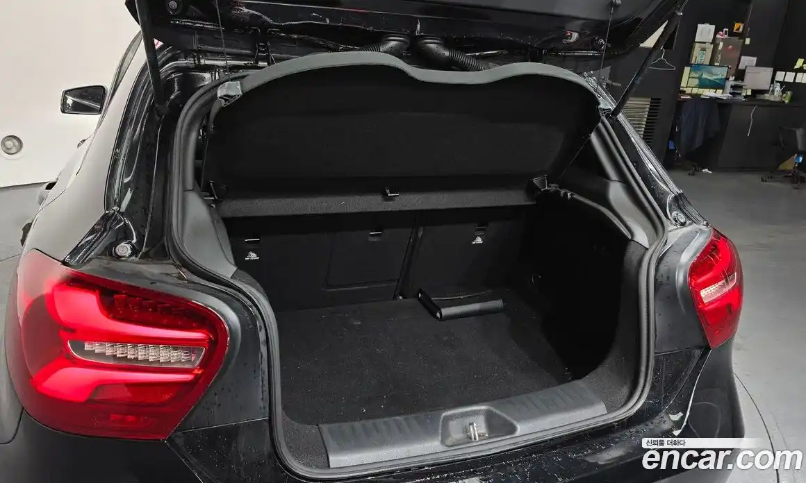 Mercedes-Benz A-Class 2016 1.6 гидро в Москве № 1006632, фото 20