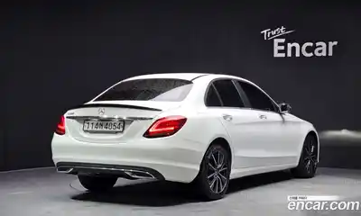 Mercedes-Benz C-Class 2019 2.0 гидро в Москве № 1006692, миниатюра 2
