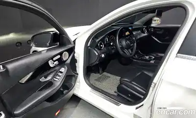 Mercedes-Benz C-Class 2019 2.0 гидро в Москве № 1006692, миниатюра 10