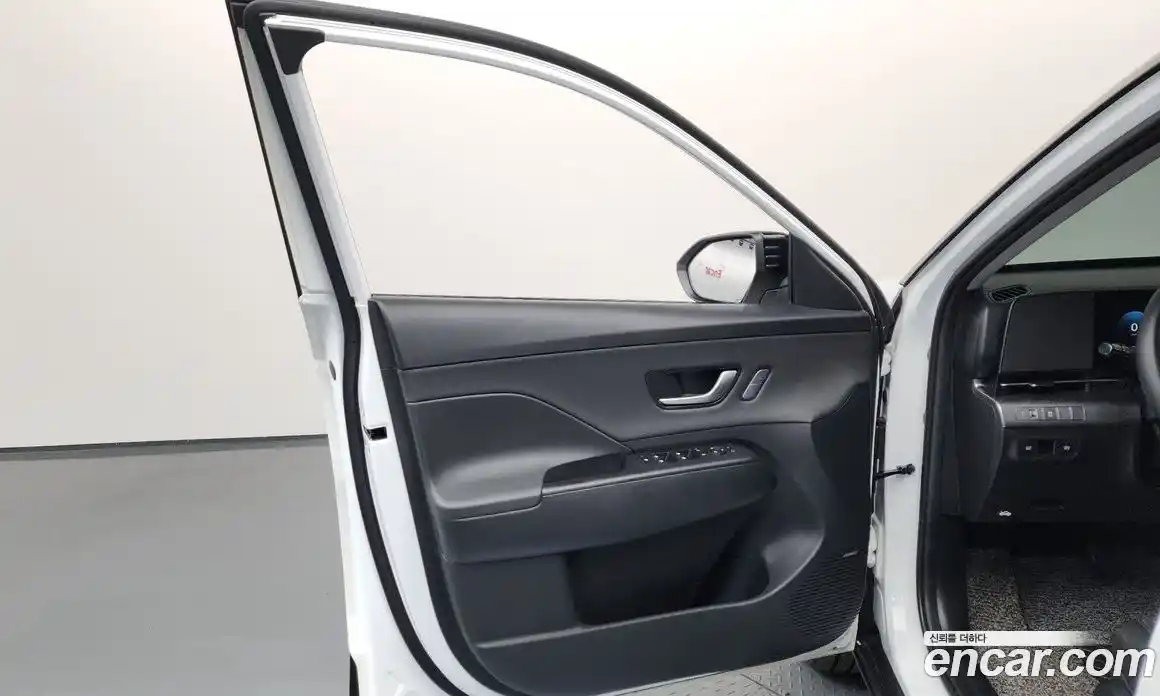 Hyundai Kona 2023 1.6 гидро в Москве № 1288621, фото 14