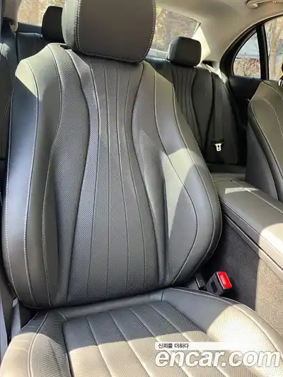 Mercedes-Benz E-Class 2019 2.0 гидро в Москве, миниатюра 11