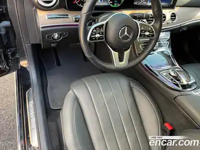 Mercedes-Benz E-Class 2019 2.0 гидро в Москве, миниатюра 5