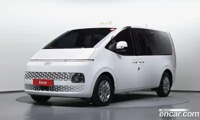 Hyundai Staria, 2025