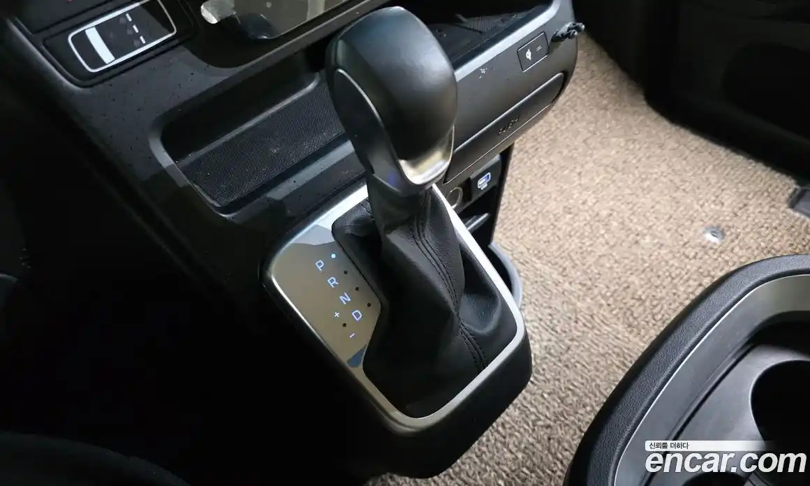 Hyundai Staria 2025 1.6 гидро в Москве № 1317623, фото 12