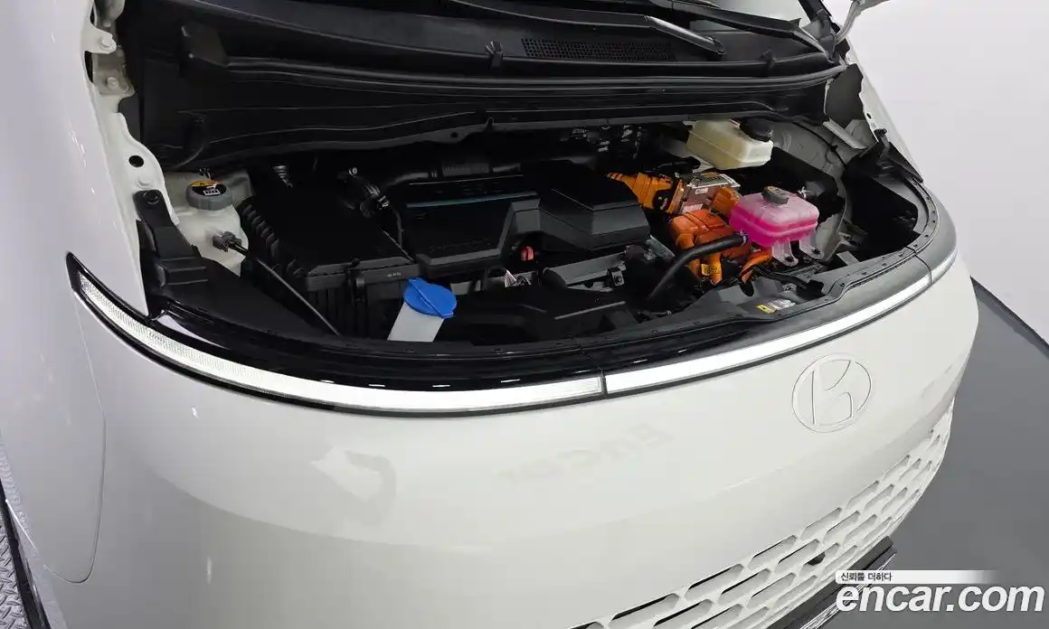 Hyundai Staria 2025 1.6 гидро в Москве № 1317623, фото 6