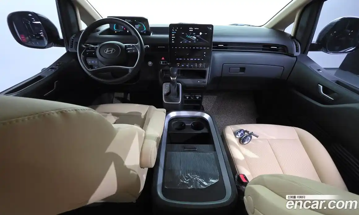 Hyundai Staria 2025 1.6 гидро в Москве № 1317623, фото 10