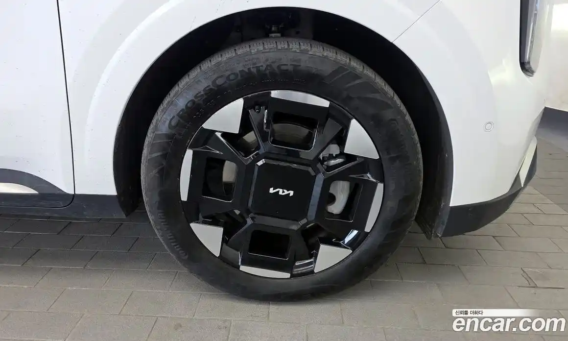 Kia Canival 2024 1.6 гидро в Москве, фото 7