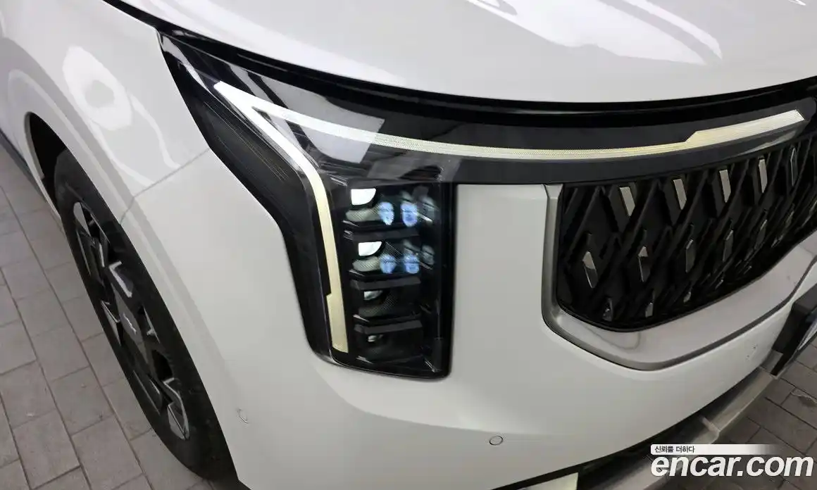Kia Canival 2024 1.6 гидро в Москве, фото 8