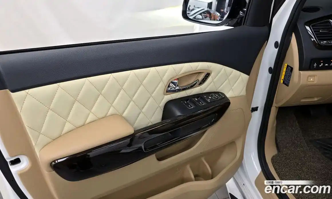 Kia Canival 2018 3.3 гидро в Москве № 1318413, фото 14
