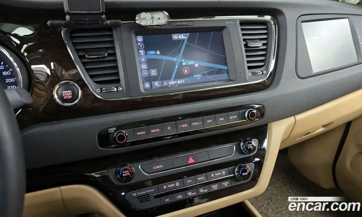 Kia Canival 2018 3.3 гидро в Москве № 1318413, фото 20