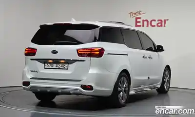 Kia Canival 2018 3.3 гидро в Москве № 1318413, миниатюра 2