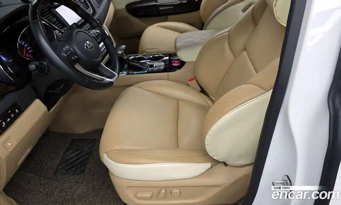 Kia Canival 2018 3.3 гидро в Москве № 1318413, фото 27