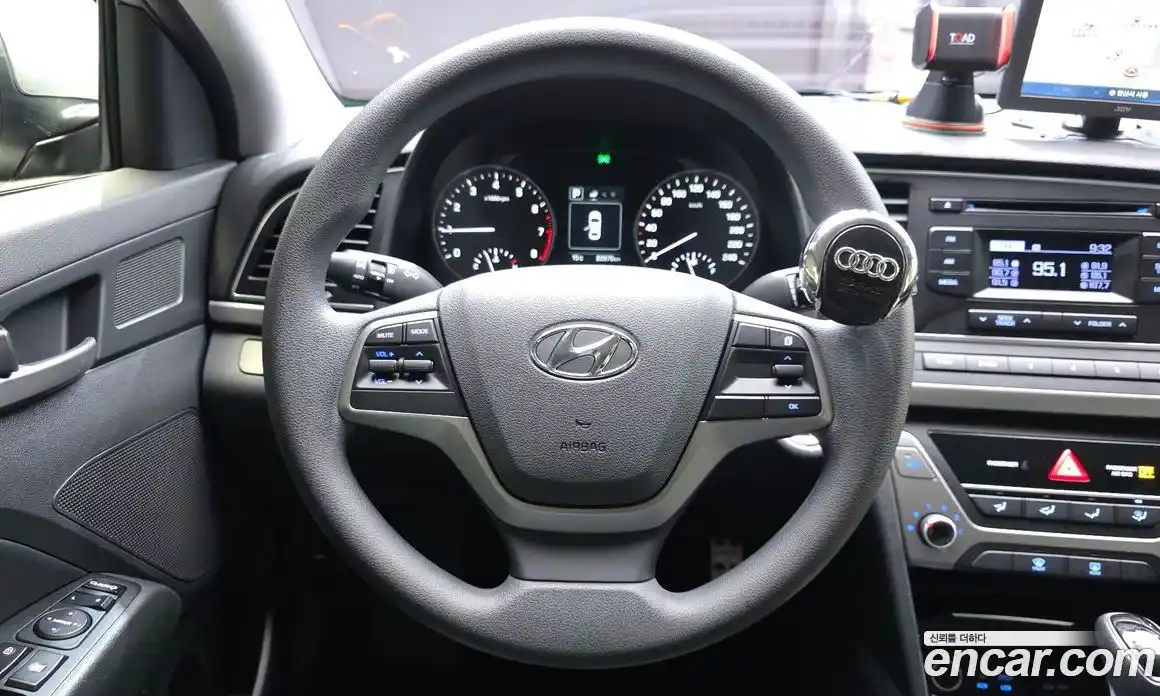 Hyundai Avante 2016 1.6 гидро в Москве № 1341980, фото 19