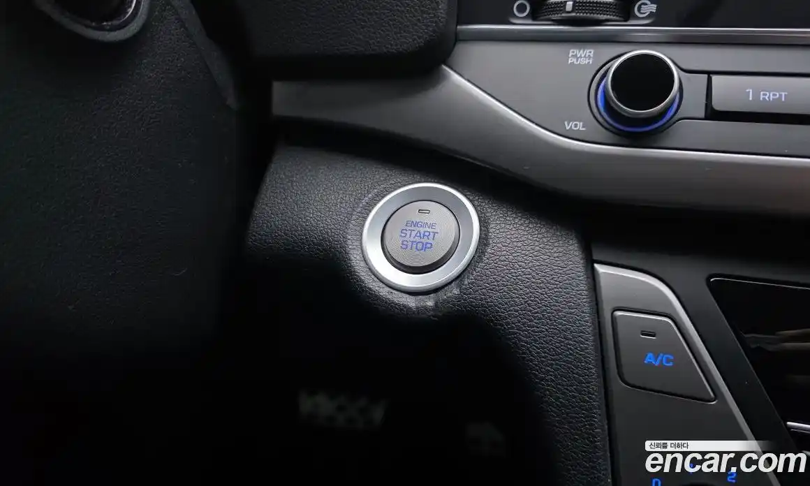Hyundai Avante 2016 1.6 гидро в Москве № 1341980, фото 29