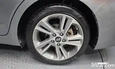 Hyundai Avante 2016 1.6 гидро в Москве № 1341980, миниатюра 7