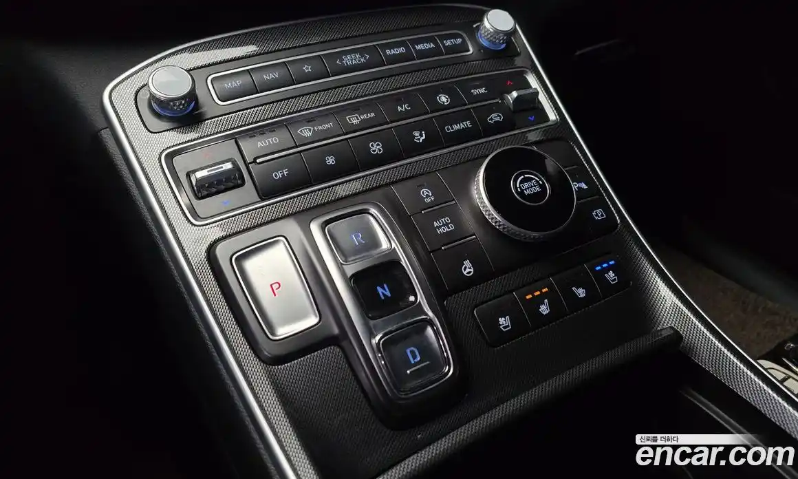 Hyundai Santa Fe 2021 2.5 гидро в Москве № 1342271, фото 12