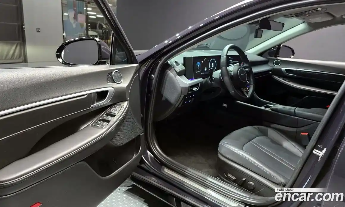Hyundai Sonata 2023 1.6 гидро в Москве № 1342321, фото 13