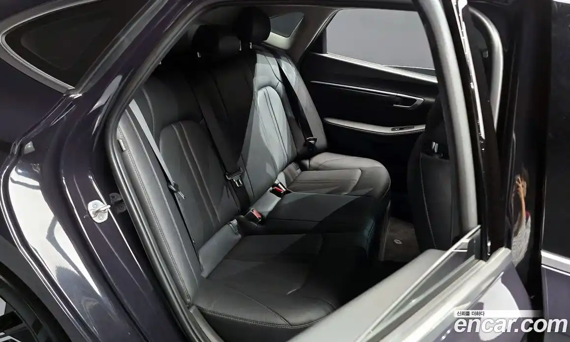 Hyundai Sonata 2023 1.6 гидро в Москве № 1342321, фото 16