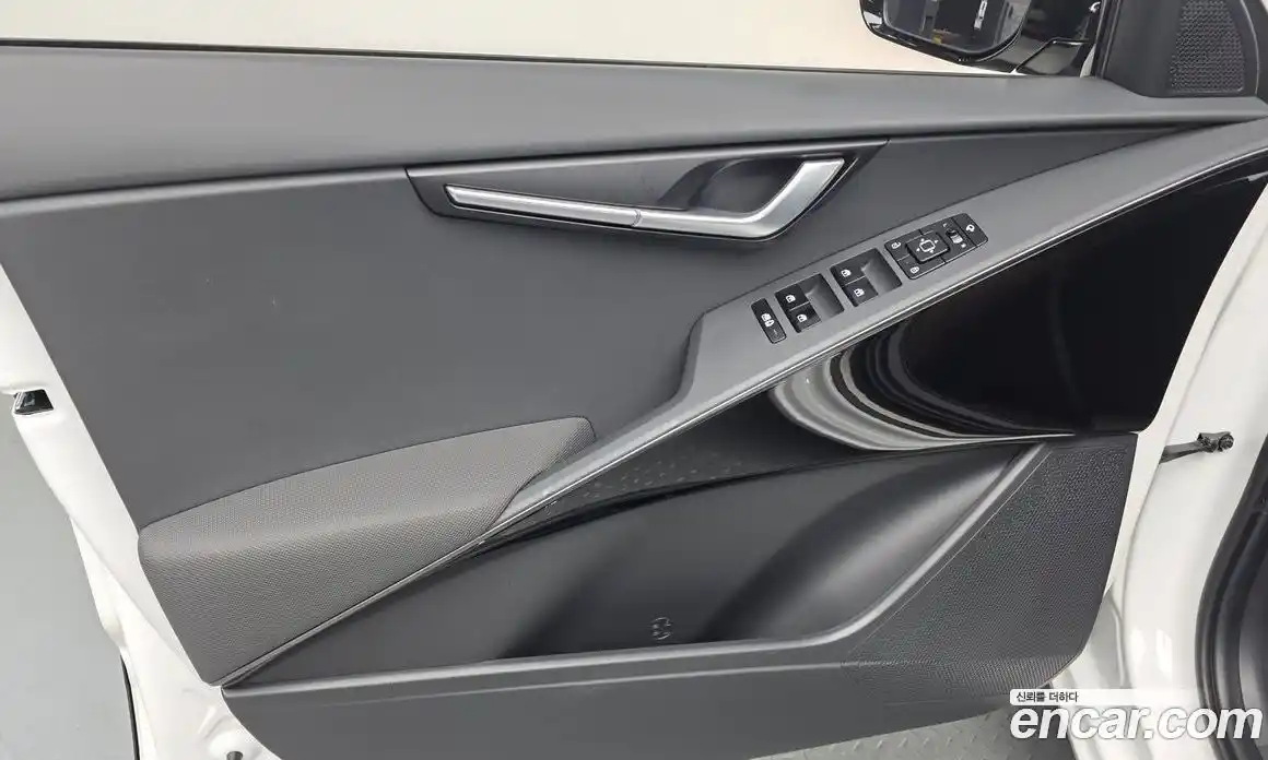 Kia Niro 2025 1.6 гидро в Москве № 1342485, фото 14