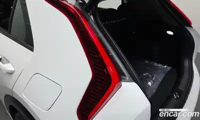 Kia Niro 2025 1.6 гидро в Москве № 1342485, миниатюра 9