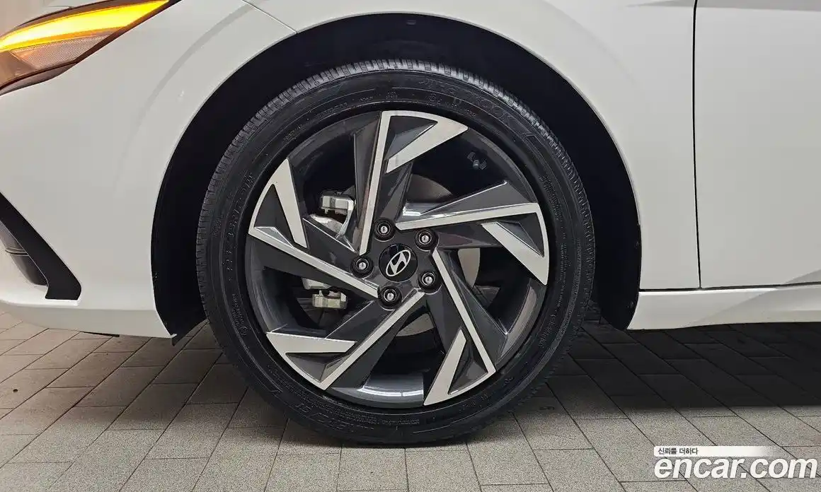 Hyundai Avante 2023 1.6 гидро в Москве, фото 5