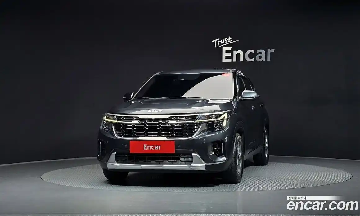 Kia Seltos 2023 1.6 гидро в Москве № 1418038, фото 3