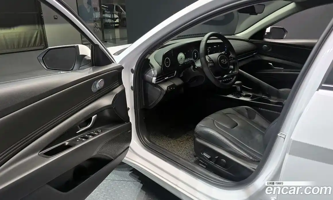 Hyundai Avante 2021 1.6 гидро в Москве, фото 13