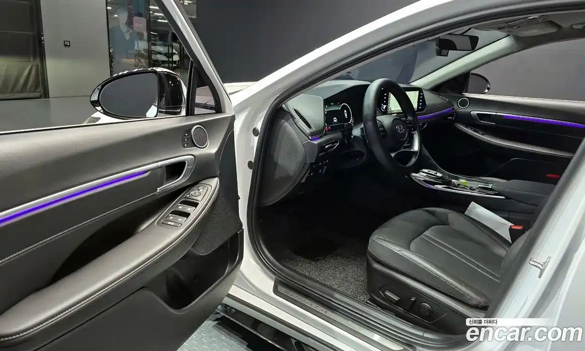 Hyundai Sonata 2023 1.6 гидро в Москве № 1537590, фото 13