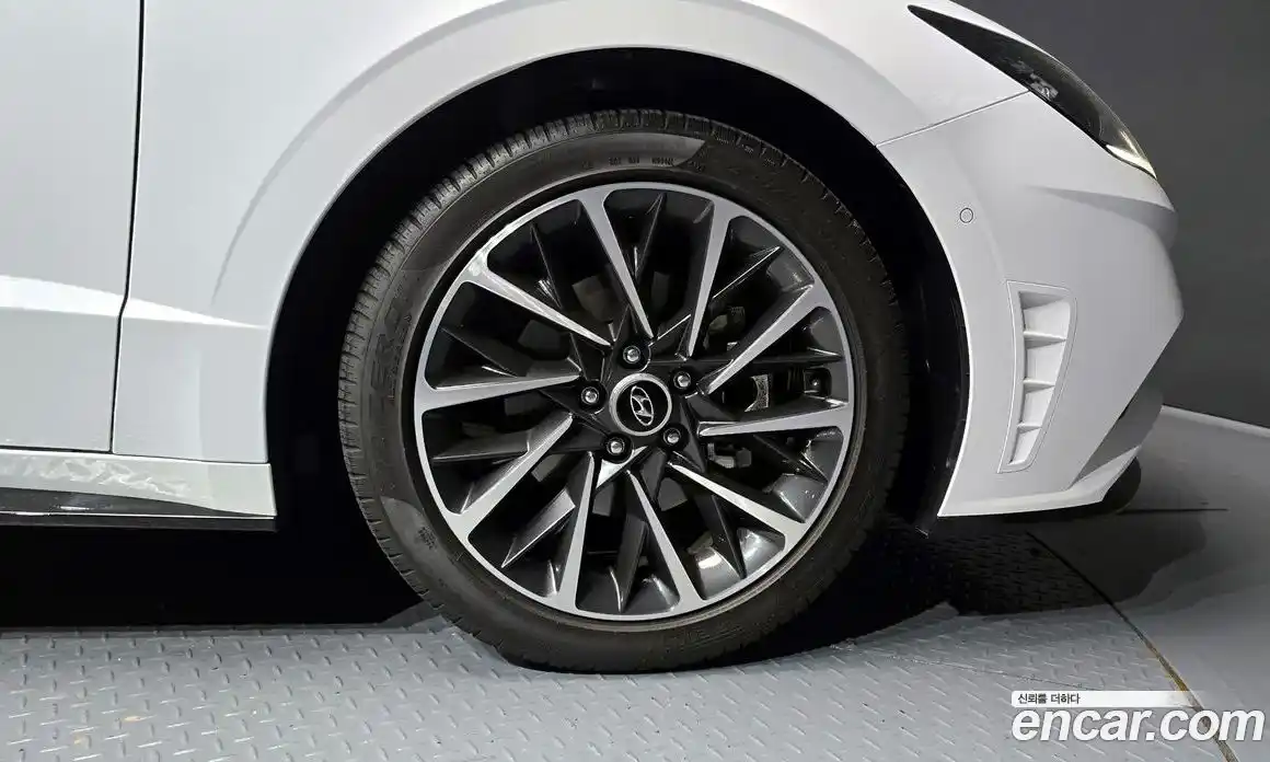 Hyundai Sonata 2023 1.6 гидро в Москве № 1537590, фото 7