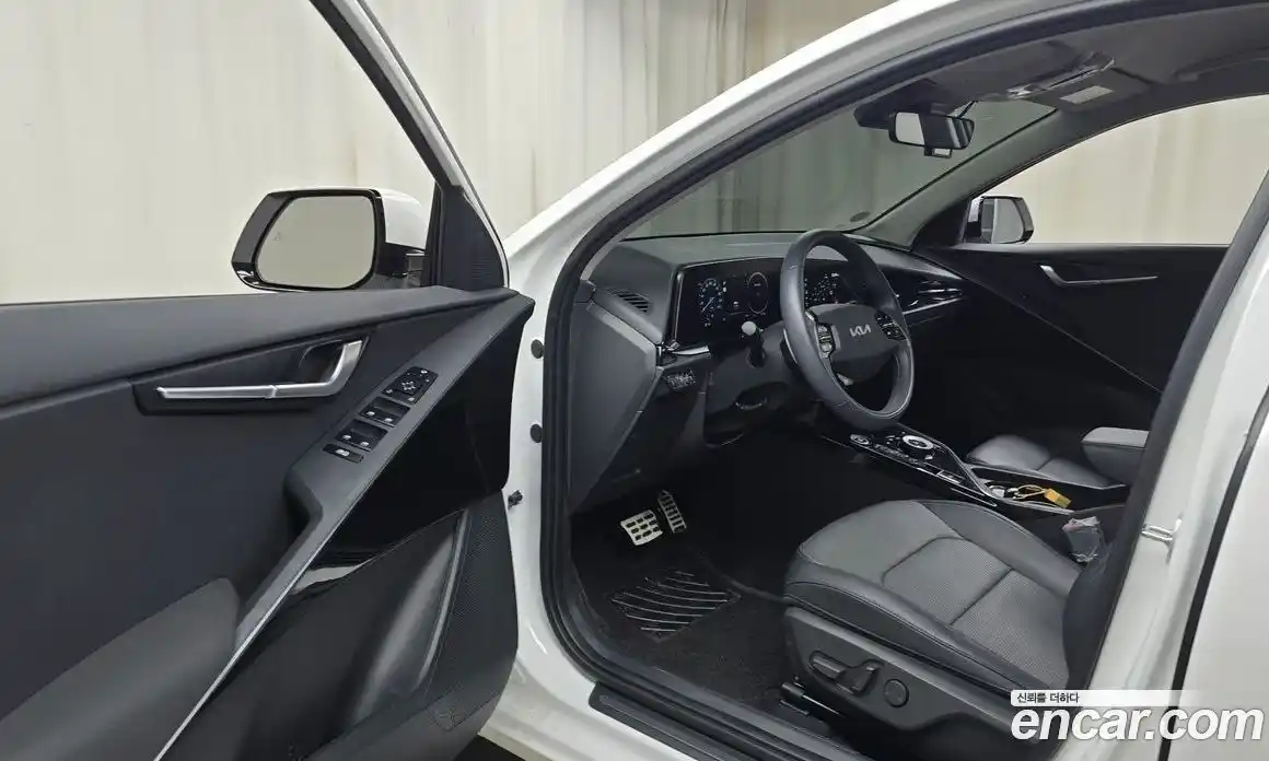Kia Niro 2025 1.6 гидро в Москве № 1537938, фото 13