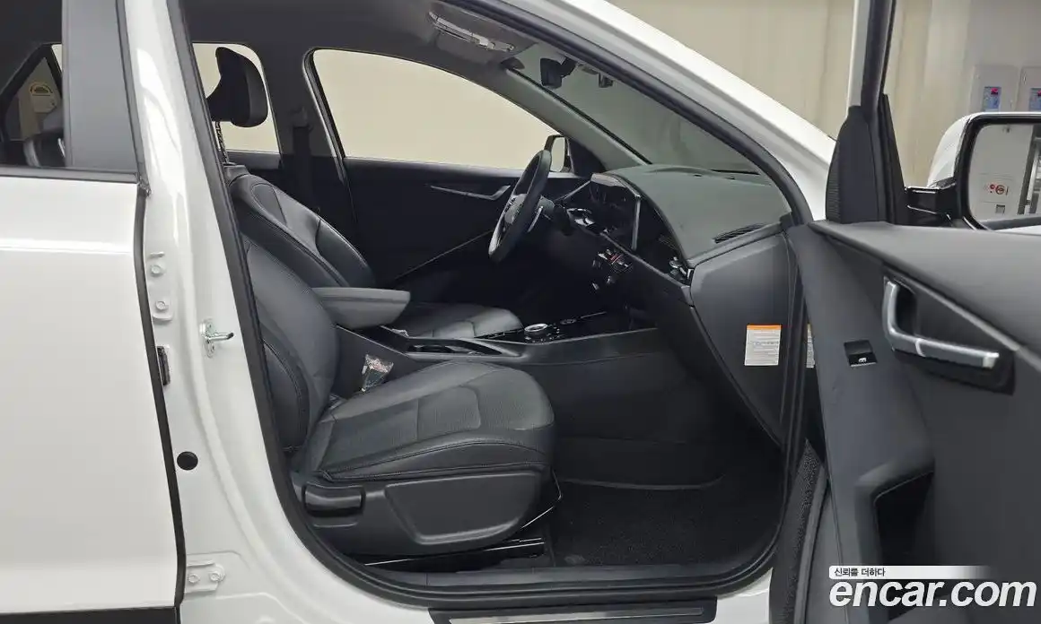 Kia Niro 2025 1.6 гидро в Москве № 1537938, фото 17