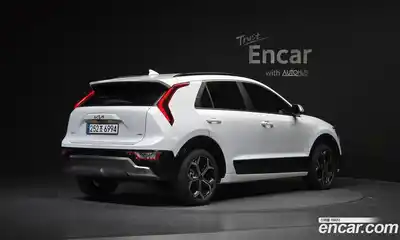 Kia Niro 2025 1.6 гидро в Москве № 1537938, миниатюра 2