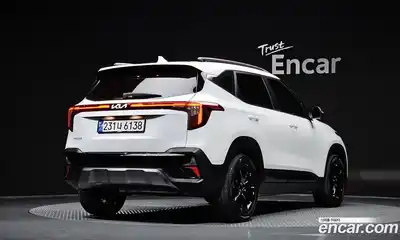 Kia Seltos 2023 1.6 гидро в Москве № 1538314, миниатюра 2