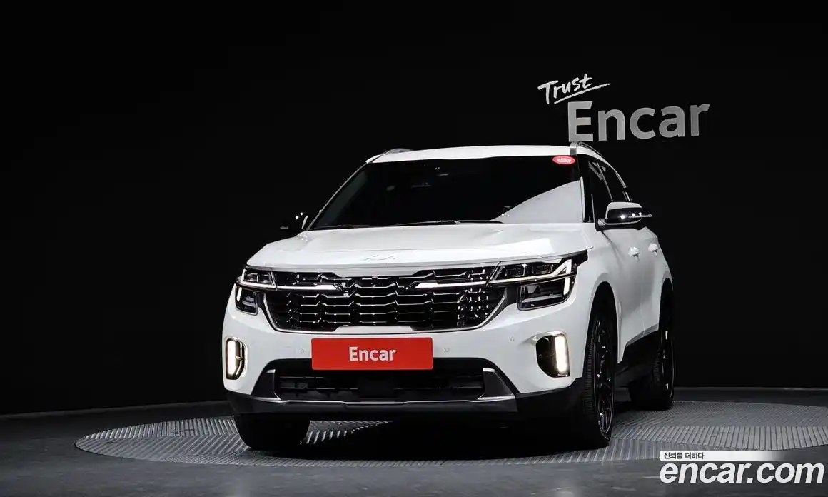 Kia Seltos 2023 1.6 гидро в Москве № 1538314, фото 3
