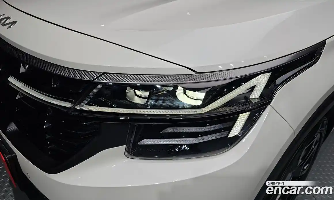 Kia Seltos 2023 1.6 гидро в Москве № 1538314, фото 8