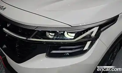 Kia Seltos 2023 1.6 гидро в Москве № 1538314, миниатюра 8