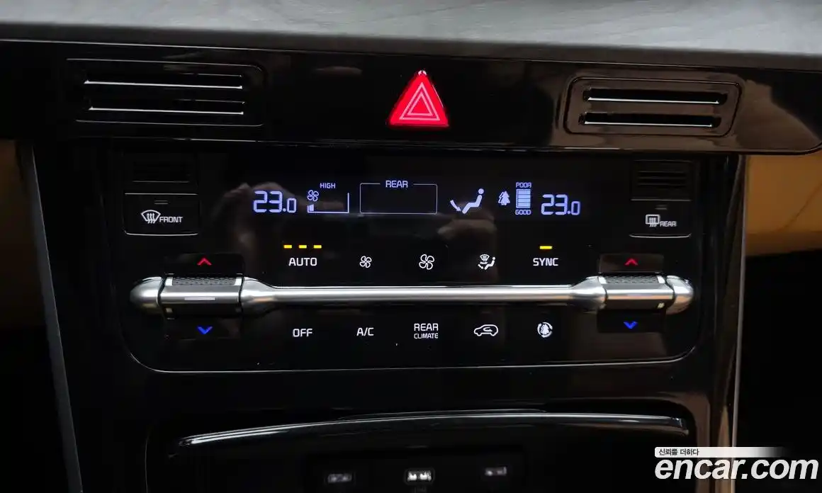 Kia Canival 2023 3.5 гидро в Москве № 1610923, фото 28