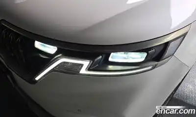 Kia Canival 2023 3.5 гидро в Москве № 1610923, миниатюра 8