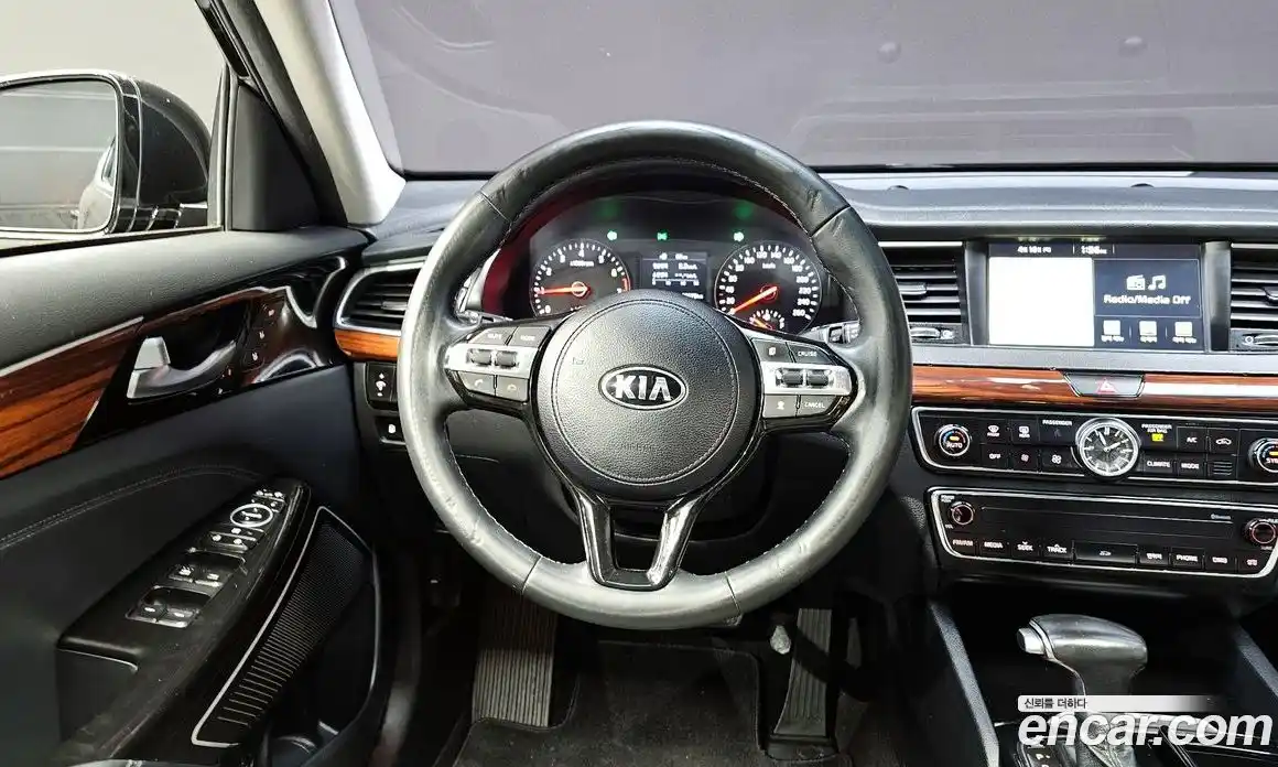Kia K7 2016 2.4 гидро в Москве № 1611358, фото 19