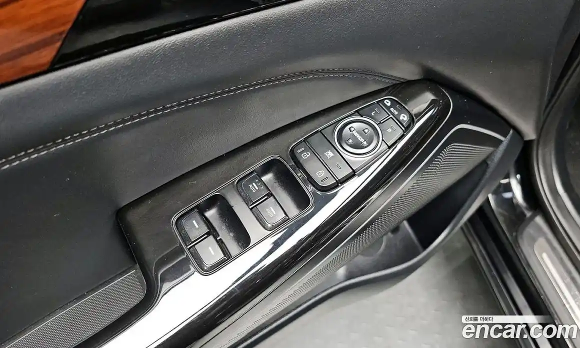 Kia K7 2016 2.4 гидро в Москве № 1611358, фото 34