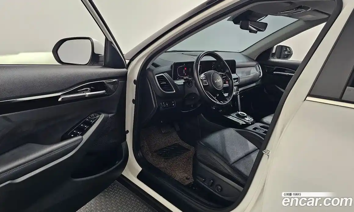 Kia Seltos 2024 1.6 гидро в Москве № 1611381, фото 13