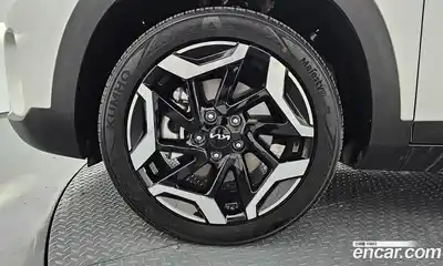 Kia Seltos 2024 1.6 гидро в Москве № 1611381, миниатюра 5