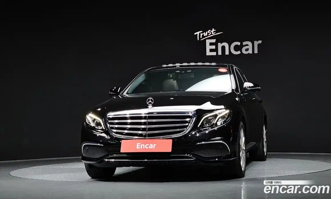 Mercedes-Benz E-Class 2018 2.0 гидро в Москве № 161512, фото 3