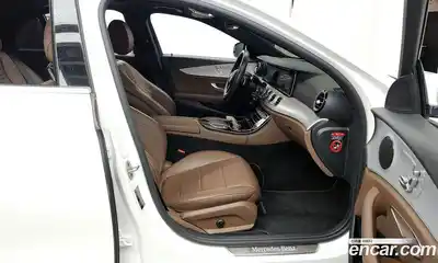 Mercedes-Benz E-Class 2020 2.0 гидро в Москве, миниатюра 11