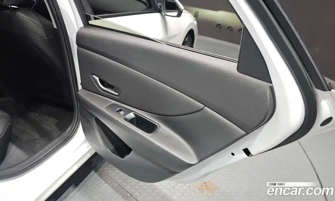 Hyundai Avante 2024 1.6 гидро в Москве № 1683540, фото 15
