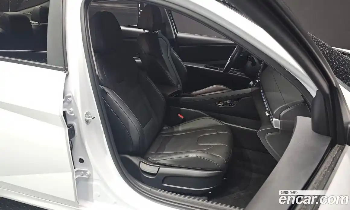 Hyundai Avante 2024 1.6 гидро в Москве № 1683540, фото 17