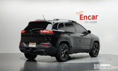 Jeep Cherokee 2017 3.2 гидро в Москве № 169683, миниатюра 2